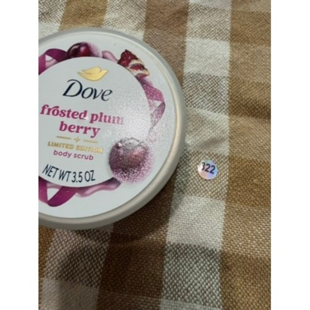 Dove Frosted Plum Berry Limited Edition Body Scrub 3.5 oz Travel Size New